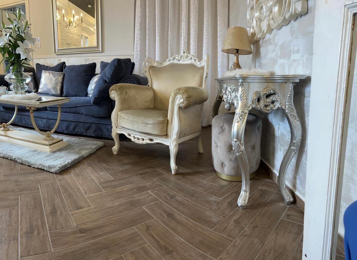 La Dolce Vita Luxury II Apartments With Best Free Private Parking In Center PUY Eksteriør bilde